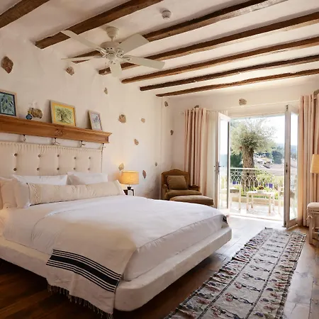 Отель Unique-boutique Class - Adults Only